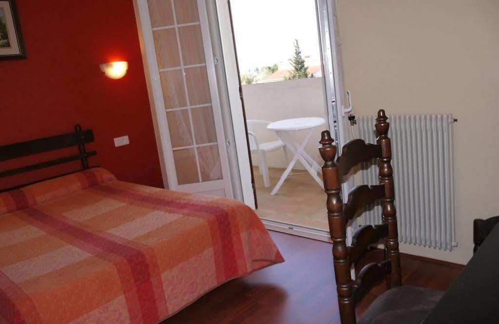 Hotel Le Belvedere Saint-Cyprien  Εξωτερικό φωτογραφία